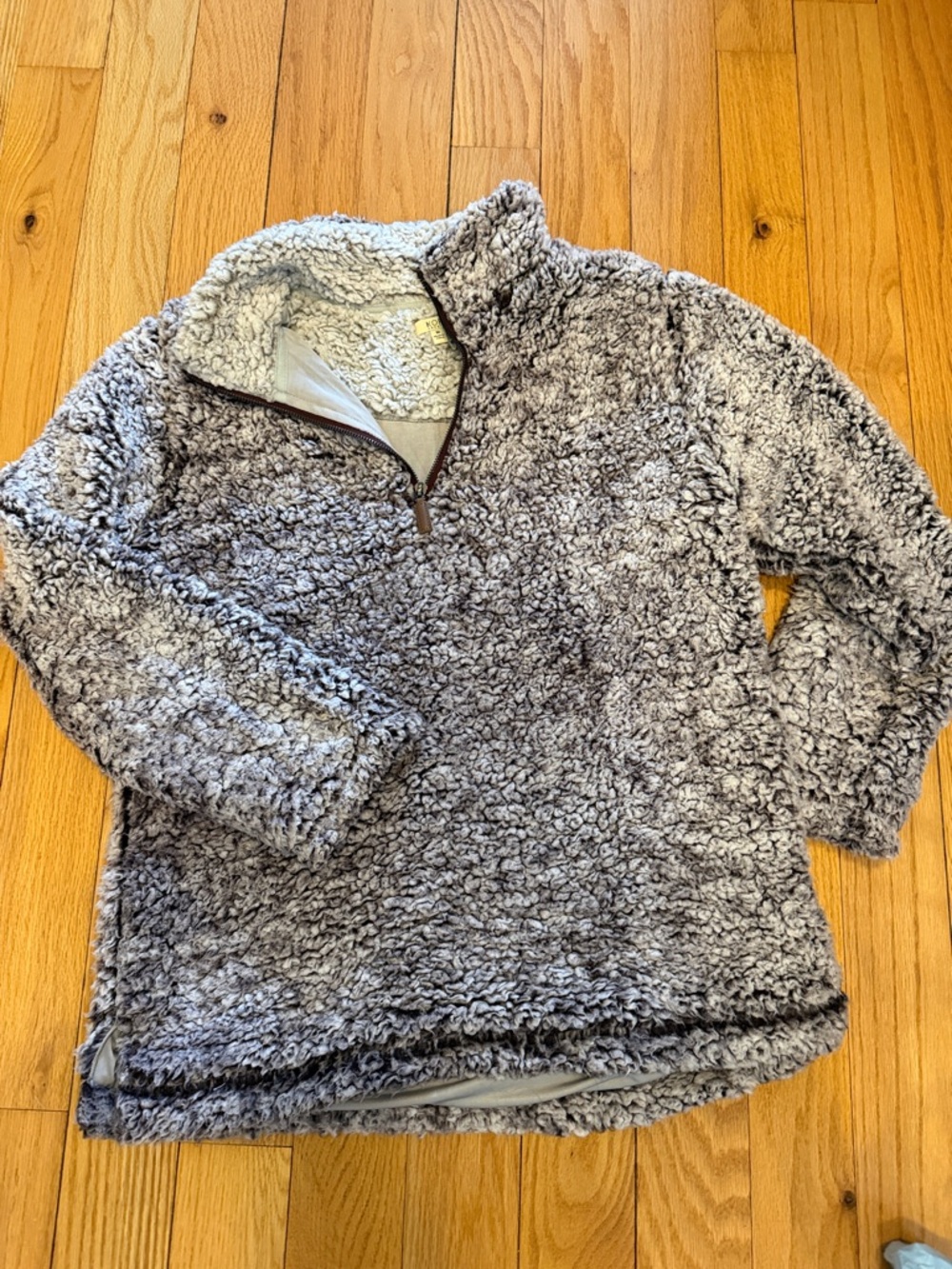 Cozy Quarter-Zip Sherpa Pullover - eggplant & gray. Size M like new